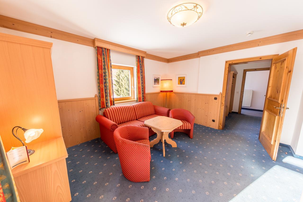 Hotel Karl Schranz Sankt Anton am Arlberg Bagian luar foto